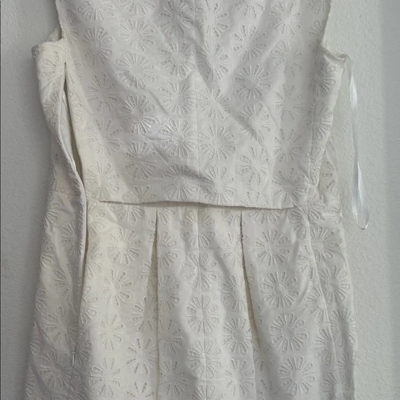 NWT Diane Von furstenberg Elegant White Sleeveless Eyelet Dress - Picture 6 of 6